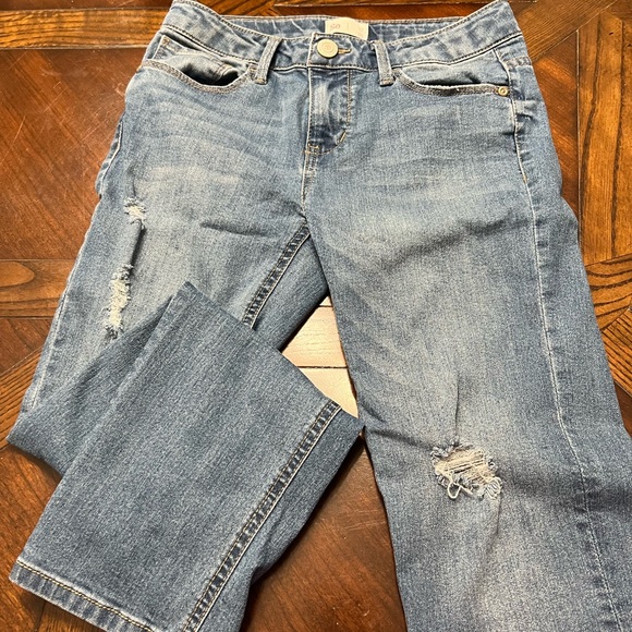 SIX PAIRS OF GIRLS JEANS. Size 10 - Picture 13 of 13